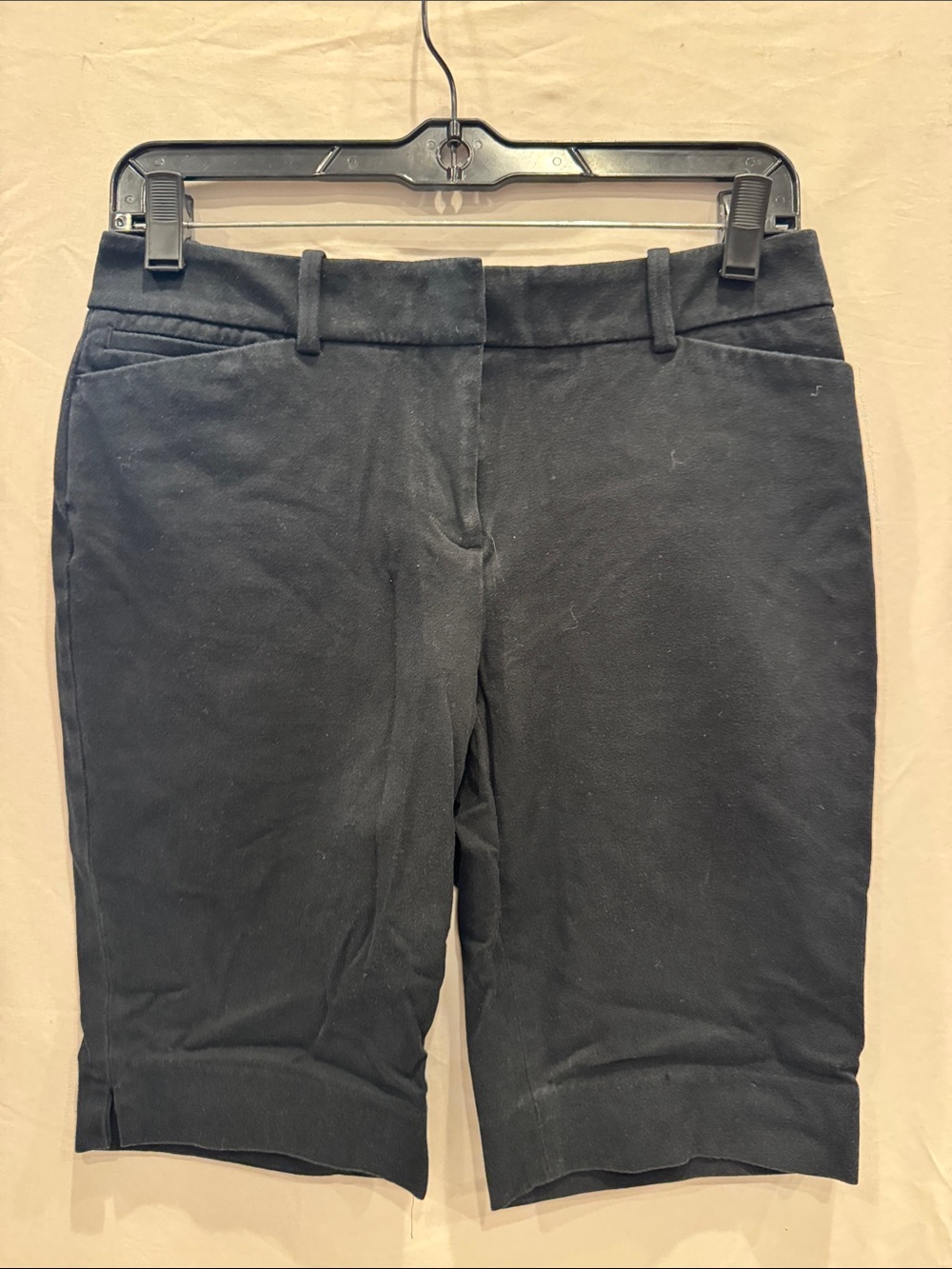 White House Black Market Black Tailored Bermuda Shorts Size 2 Cotton Rayon Blend